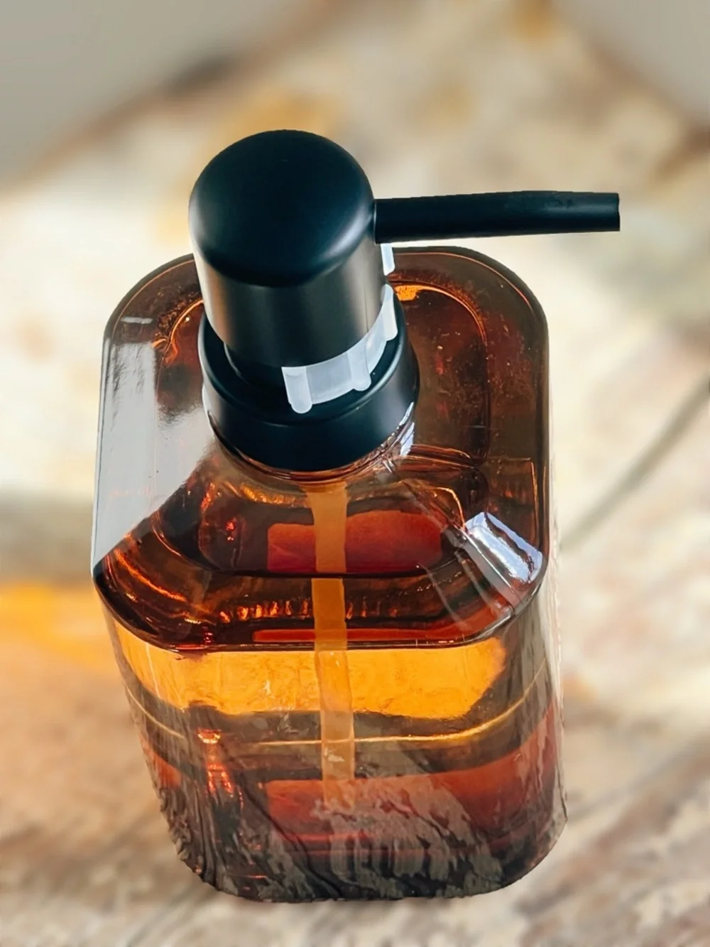 NEW Aroma Aria Vanilla Oak Hand Wash / Soap Amber Glass Bottle 13.5 OZ - Picture 4 of 7